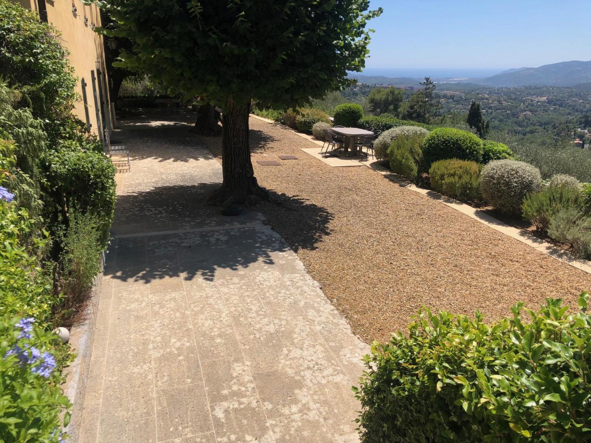 Le Mas Sainte Therese Grasse Exterior foto